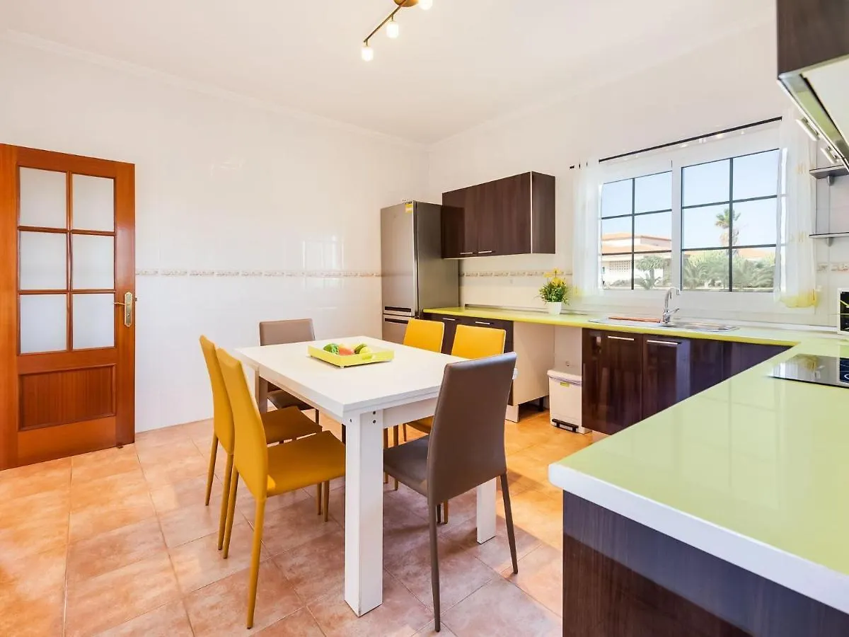 Belvilla By Oyo Chalet En Tuineje Para 6 Personas Casa vacanze