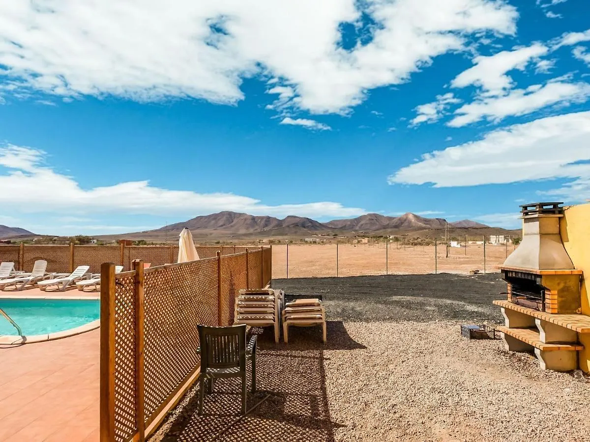 Belvilla By Oyo Chalet En Tuineje Para 6 Personas 0*,  España